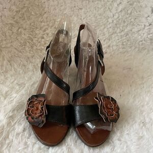 Naya Airena leather black and brown ankle strap sandals Bamboo heels Siz…